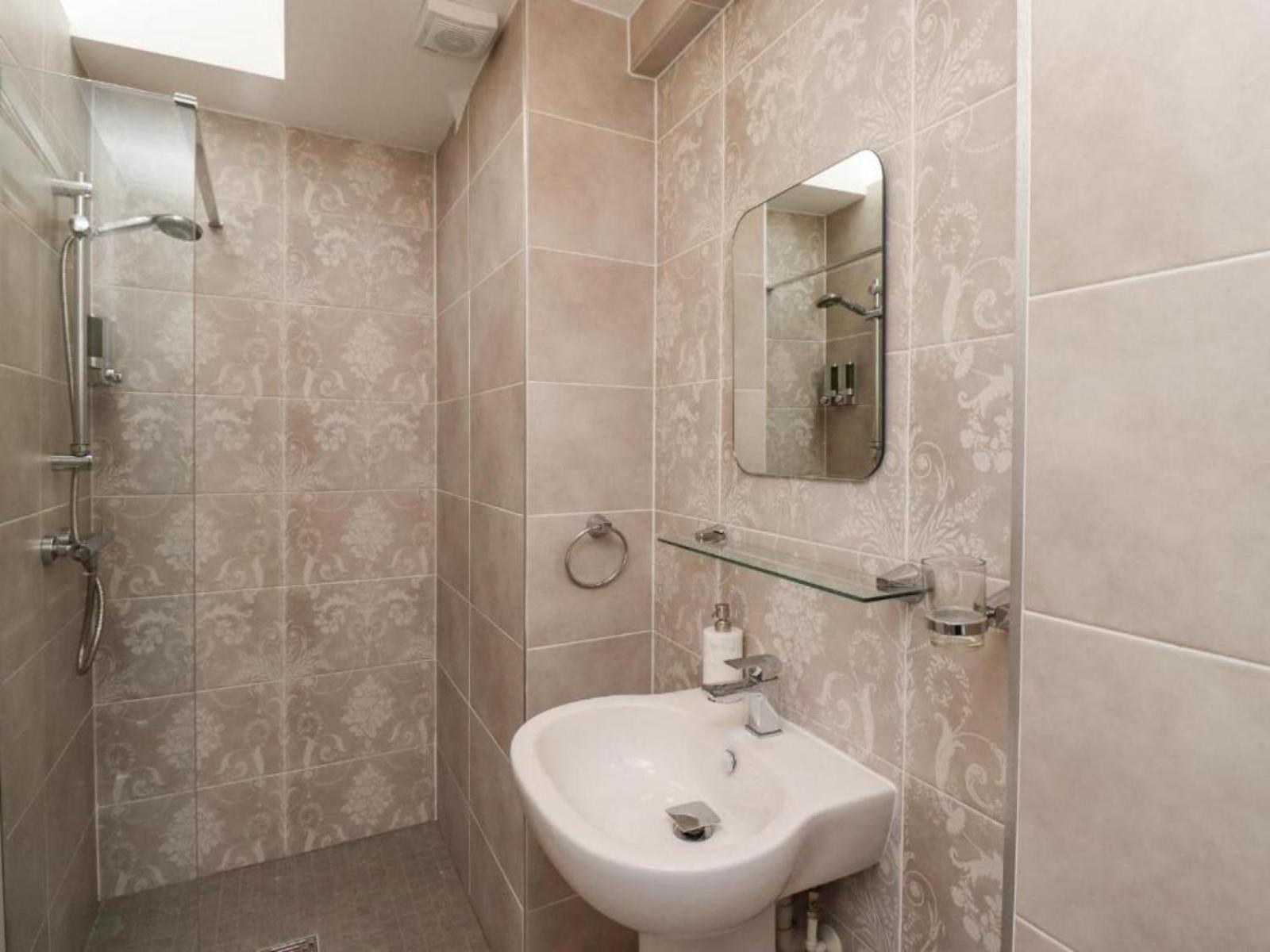 Apartments At The Black Wark  Экстерьер фото